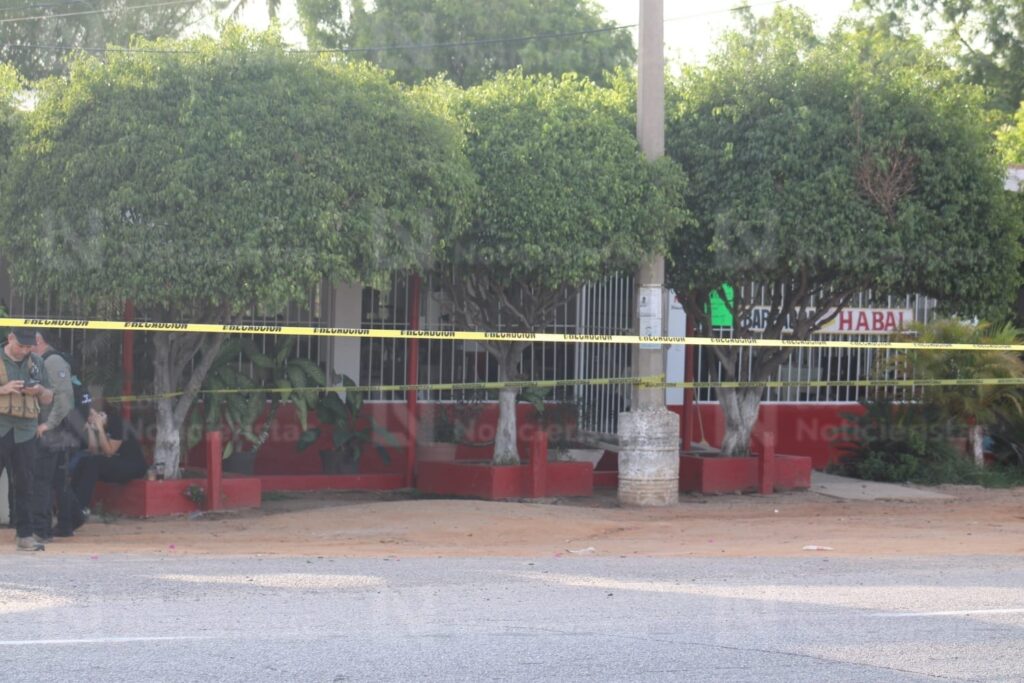 Ataque armado deja una mujer muerta y varios heridos en restaurante de El Habal, al norte de Mazatlán