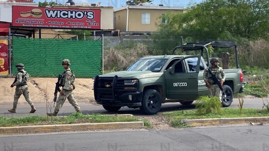 Persecución y balacera deja un delincuente herido y detenido en el sector Cedros de Culiacán