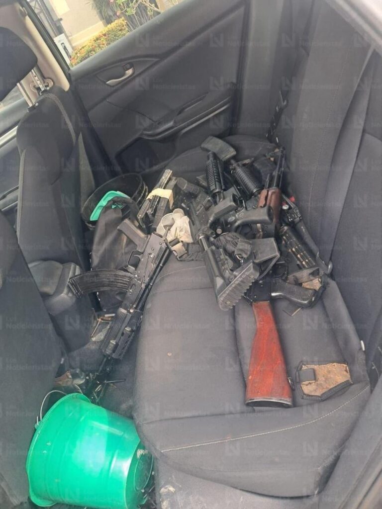 Persecución y balacera deja un delincuente herido y detenido en el sector Cedros de Culiacán
