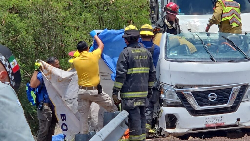 Aparatoso accidente sobre la autopista Culiacán-Mazatlán deja dos trabajadores sin vida y dos lesionados