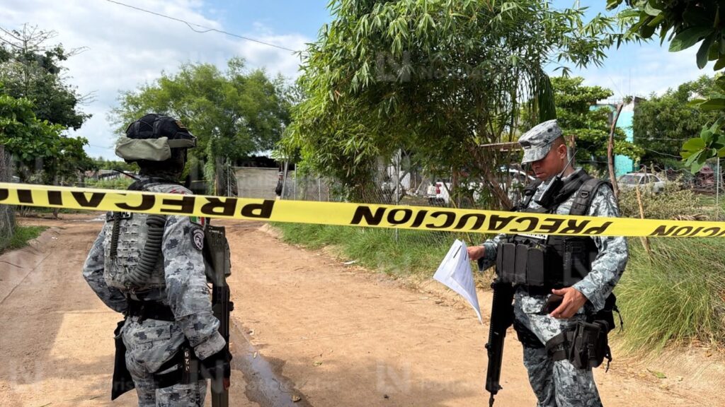 Sentado en una silla localizan ejecutado a un hombre en Valle del Agua de Culiacán, Sinaloa