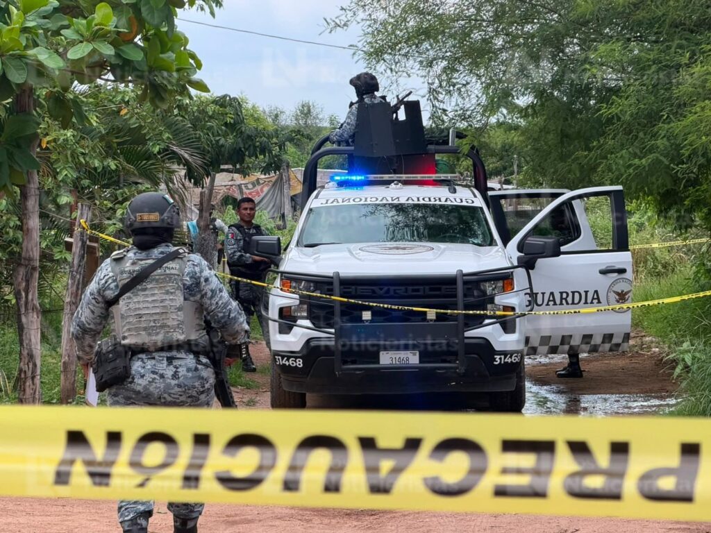 Sentado en una silla localizan ejecutado a un hombre en Valle del Agua de Culiacán, Sinaloa