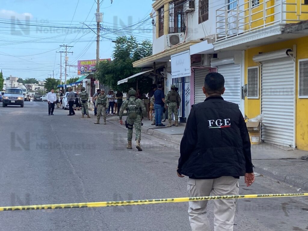 Ejecutan a balazos a una mujer estilista adentro de una barbería en la colonia Esthela Ortiz de Culiacán, Sinaloa
