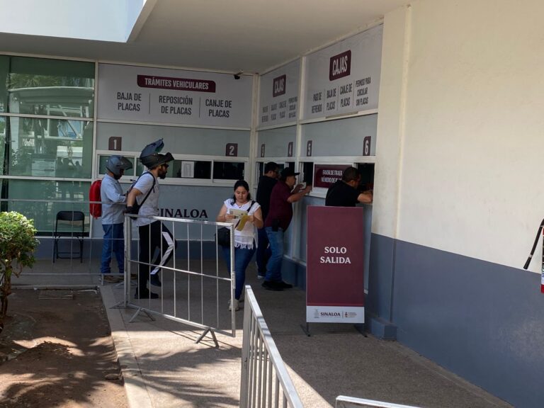 Durante vacaciones, oficinas de Gobierno del Estado están abiertas; invitan a aprovechar descuentos Durante vacaciones, oficinas de Gobierno del Estado están abiertas; invitan a aprovechar descuentos