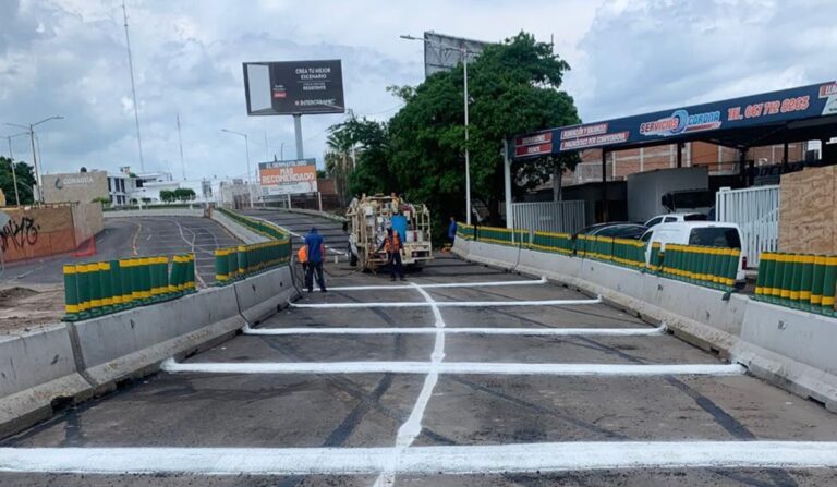 Ya están habilitados los carriles alternos del bulevar Pedro Infante en Culiacán, Sinaloa, por construcción del nuevo puente Ya están habilitados los carriles alternos del bulevar Pedro Infante en Culiacán, Sinaloa, por construcción del nuevo puente