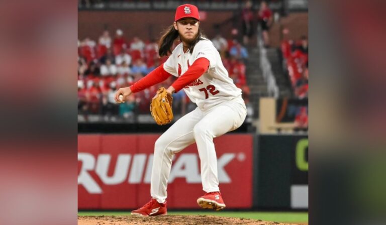 Luis Enrique Gastélum debuta en Grandes Ligas; el sinaloense se convierte en el mexicano 155 en llegar a MLB Luis Enrique Gastélum debuta en Grandes Ligas; el sinaloense se convierte en el mexicano 155 en llegar a MLB