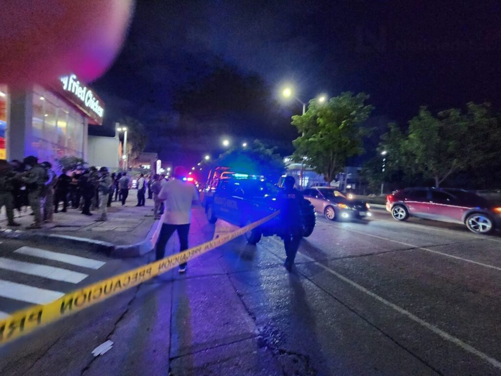 ¡Quedó grabado! Asesinan al influencer de Culiacán César Gastélum mientras realizaba contenido afuera del KFC