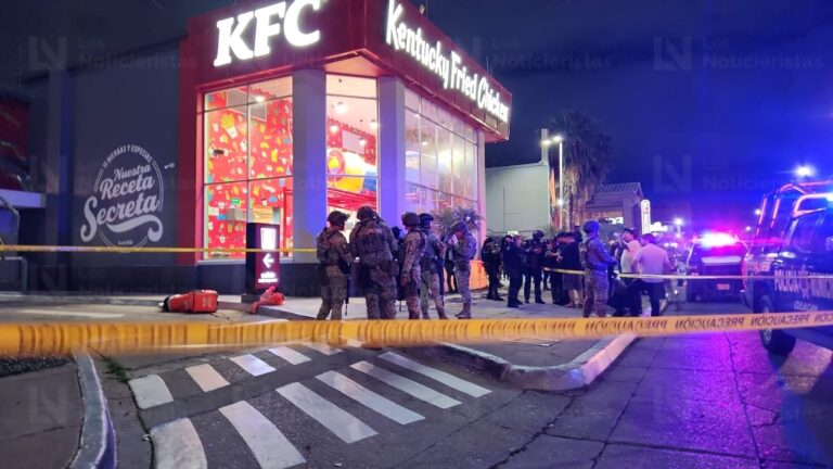 ¡Quedó grabado! Asesinan al influencer de Culiacán César Gastélum mientras realizaba contenido afuera del KFC ¡Quedó grabado! Asesinan al influencer de Culiacán César Gastélum mientras realizaba contenido afuera del KFC