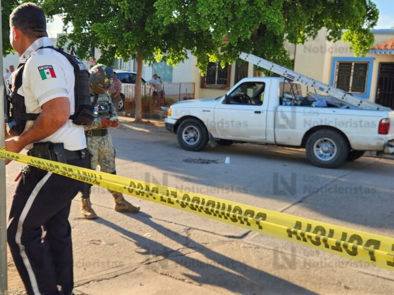 Agente de Tránsito resulta herido tras atentado a balazos en fraccionamiento Prados del Sol de Culiacán, Sinaloa Agente de Tránsito resulta herido tras atentado a balazos en fraccionamiento Prados del Sol de Culiacán, Sinaloa
