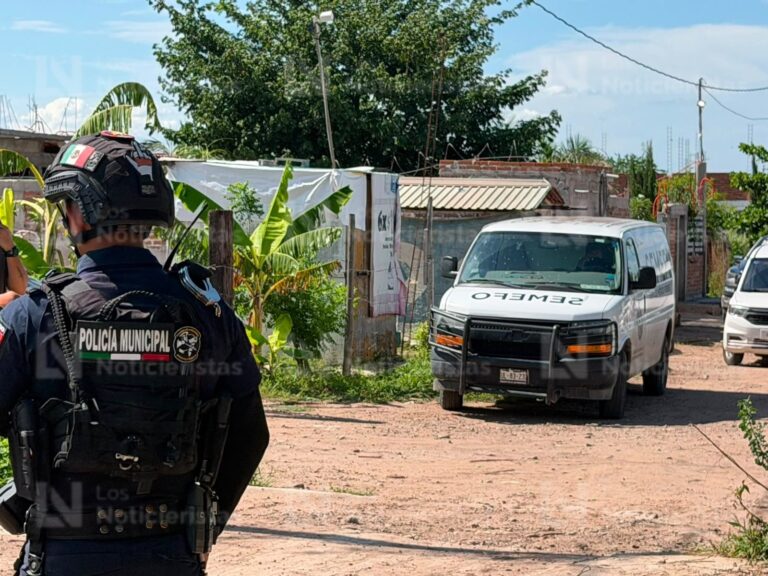 Con un mensaje intimidatorio y atado con una cuerda localizan asesinado a un hombre en Aguaruto, Culiacán, Sinaloa