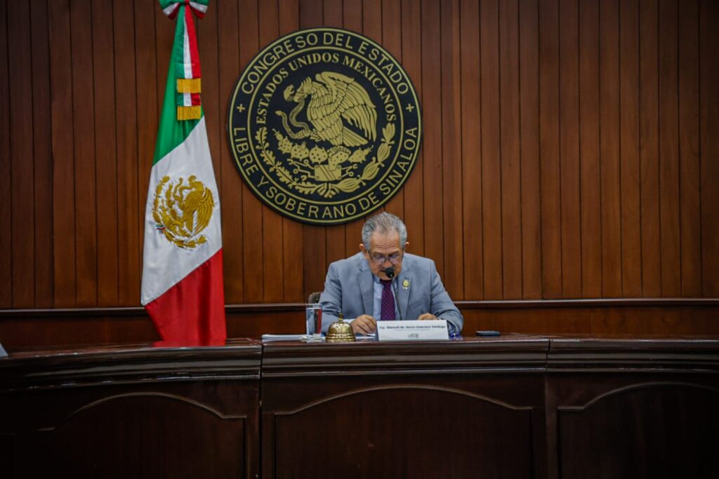 Aprueba Congreso de Sinaloa segunda solicitud de licencia a Rubén Rocha Moya