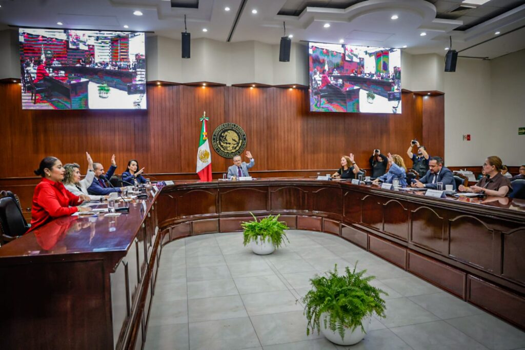 Aprueba Congreso de Sinaloa segunda solicitud de licencia a Rubén Rocha Moya