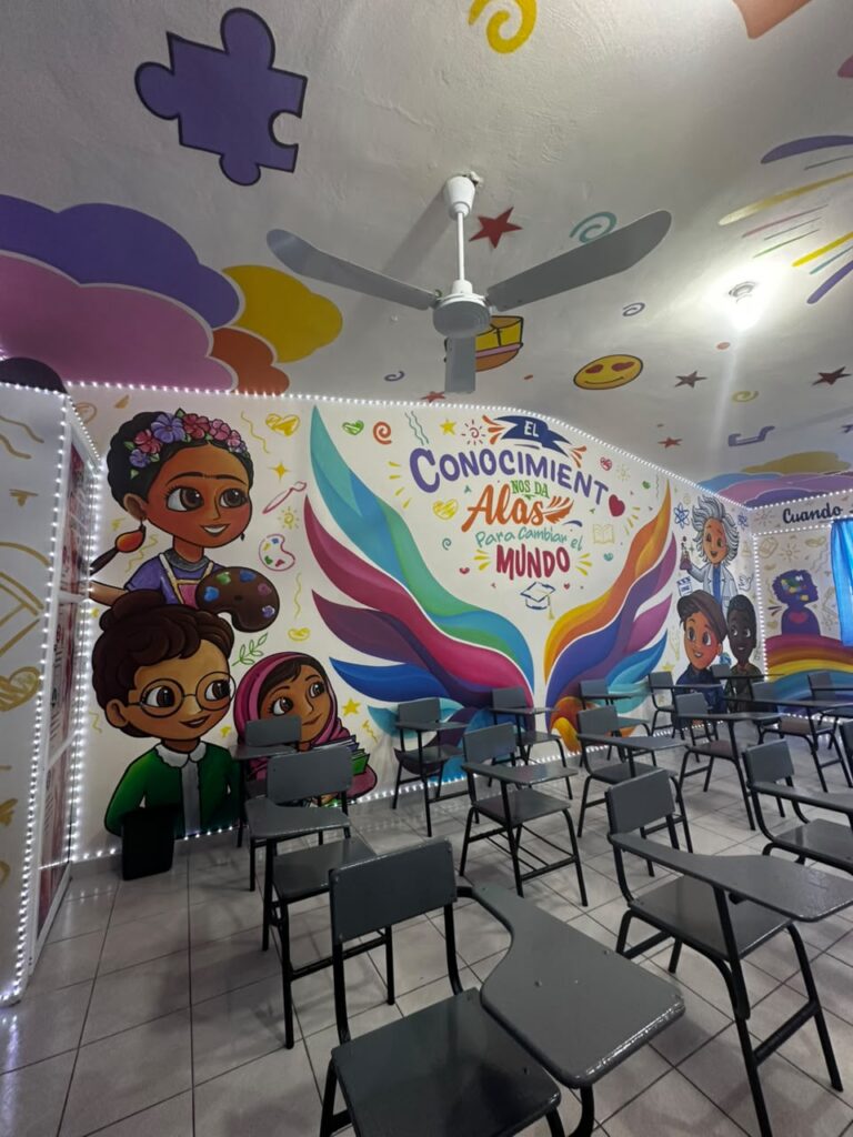 ‘Tus sueños no tienen techo’, el profe Joel diseña un aula muy especial en Mazatlán, Sinaloa para ‘hacer volar’ a sus alumnos en este regreso a clases
