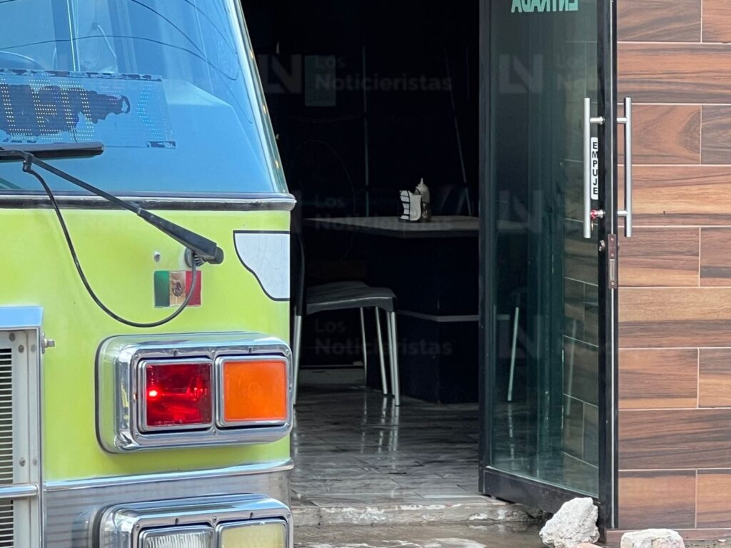 Tirotean y vandalizan comercio de sushi con combustible en la Lázaro Cárdenas de Culiacán