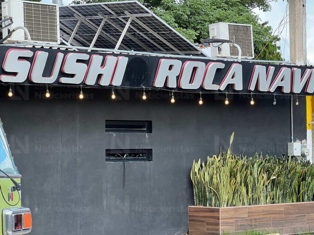 Tirotean y vandalizan comercio de sushi con combustible en la Lázaro Cárdenas de Culiacán