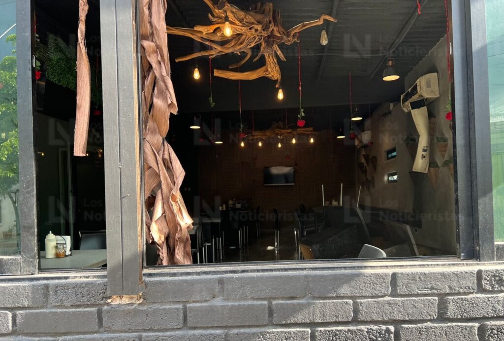 Tirotean y vandalizan comercio de sushi con combustible en la Lázaro Cárdenas de Culiacán