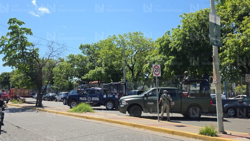 Ejecutan a balazos a un hombre joven frente a Ciudad Universitaria de Culiacán, Sinaloa