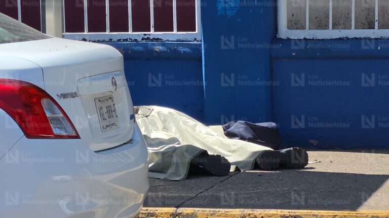 Ejecutan a balazos a un hombre joven frente a Ciudad Universitaria de Culiacán, Sinaloa