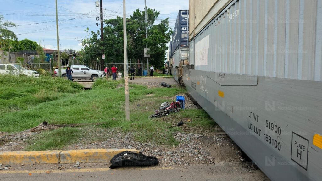 Muere repartidor tras ser arrollado por el tren en Barrancos, Culiacán; lo identifican como Ángel Bernardo