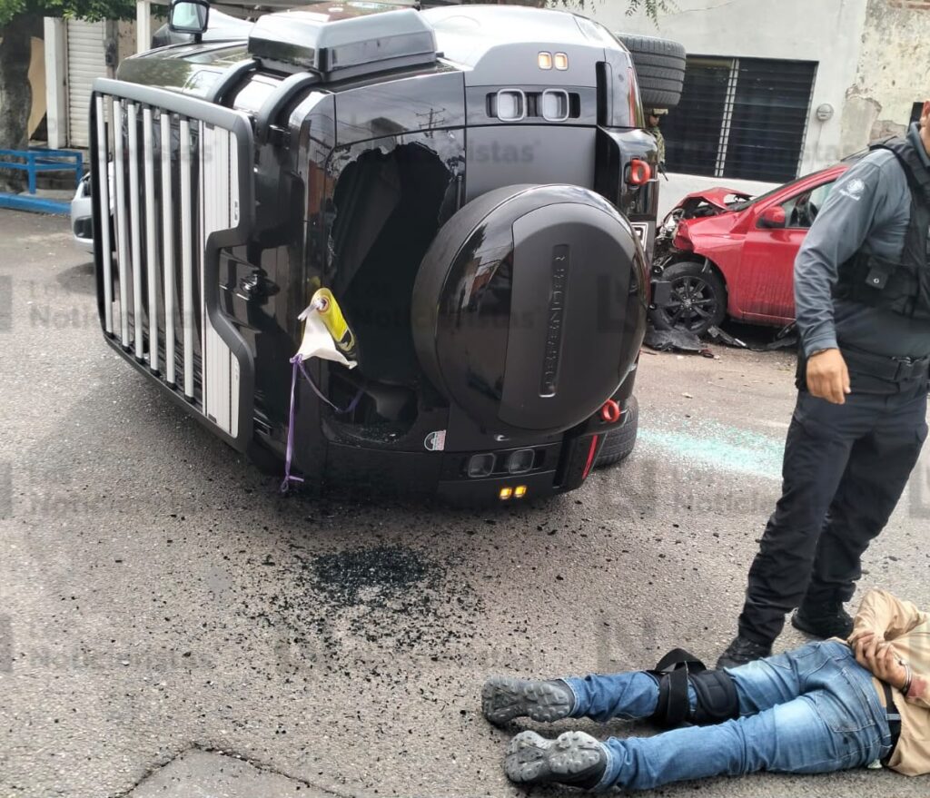 Son Ignacio, de 18 años y Pedro de 19: identifican a presuntos ‘robacarros’ detenidos tras despojo y persecución en Culiacán, Sinaloa
