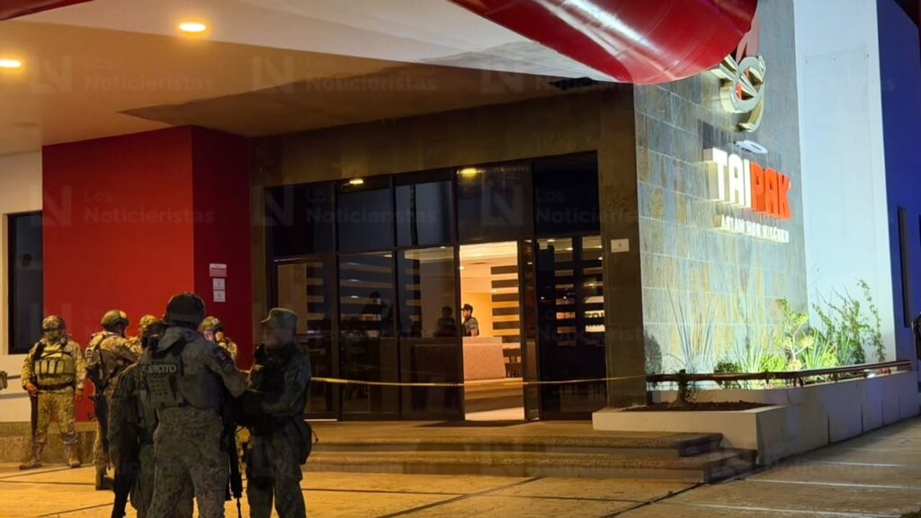 Hay un muerto y varios heridos en ataque armado al interior de restaurante de Tres Ríos, en Culiacán, Sinaloa