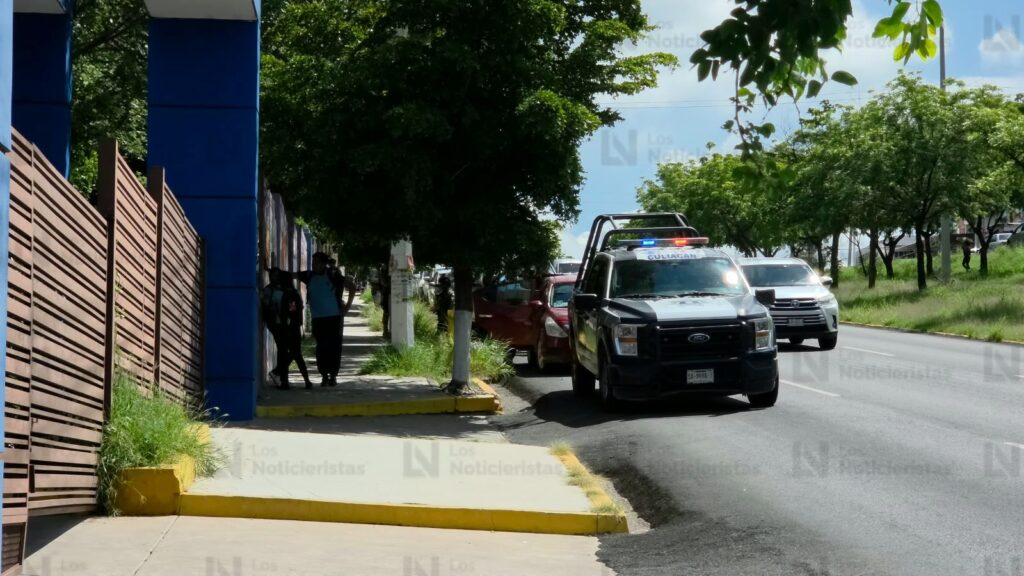 “Los vamos a matar a todos”: amenaza por WhatsApp a alumnas obliga a evacuar Escuela Normal en Culiacán