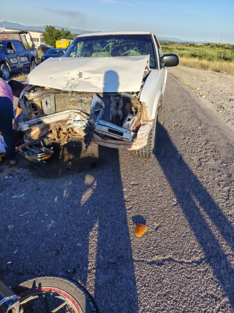 Estudiantes del Conalep resultan lesionados tras accidente en Chinobampo, El Fuerte, Sinaloa